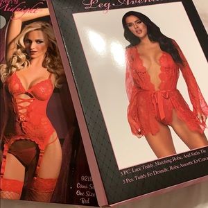 2 lingerie Sets